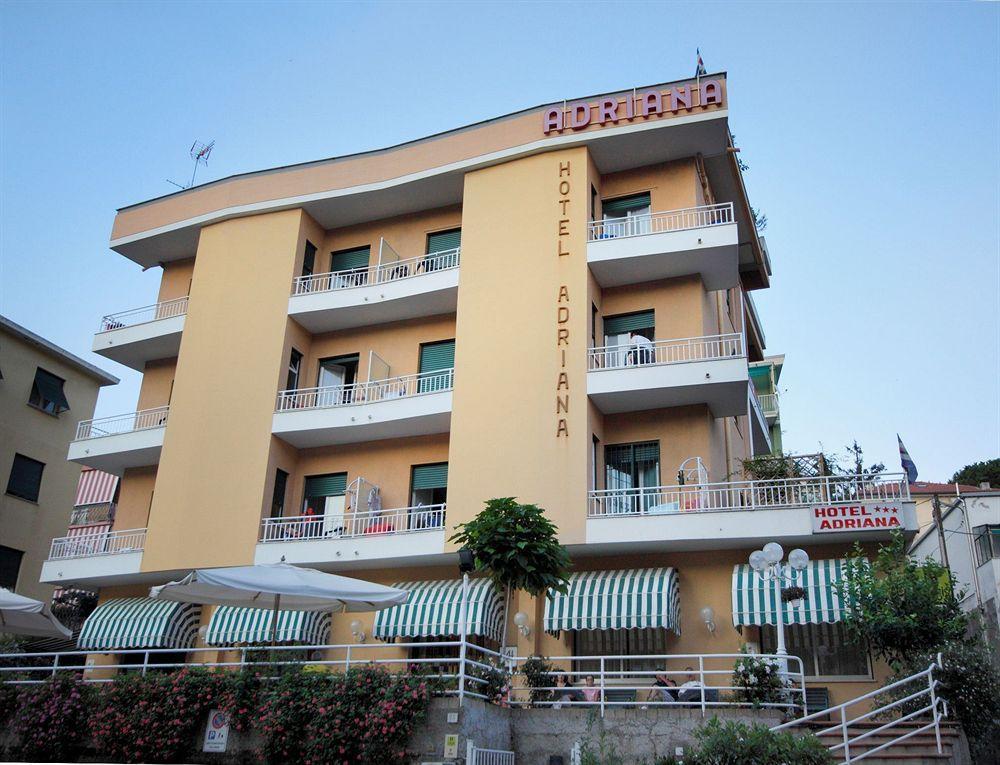 Albergo Adriana Челе Лигуре Екстериор снимка